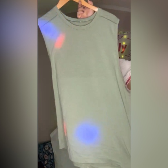 Lululemon Metal Vent Tech Sleeveless Shirt 
Laurel Green / Arctic Green sz L - Picture 3 of 3